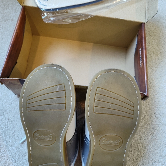 footmates cheer white gray shoes sz 9.5 - Picture 4 of 4